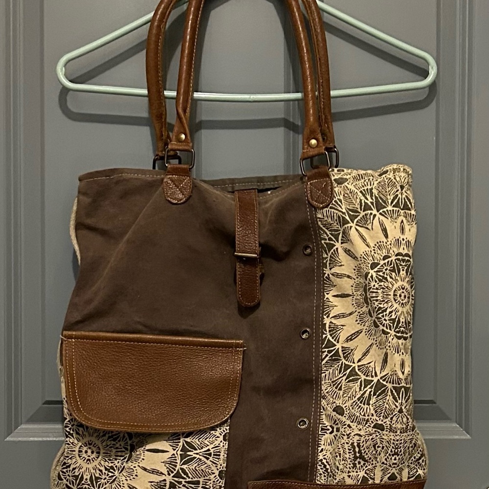 Mya Bag